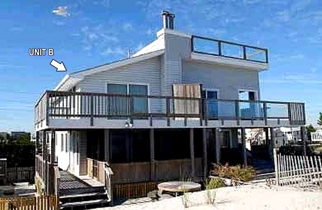OCEANFRONT SIDE BY SIDE DUPLEX-VIEWS,VIEWS,VIEWS-PRIVATE BEACH ACCESS