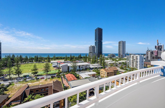 Oceanview Apartment In Resort Complex