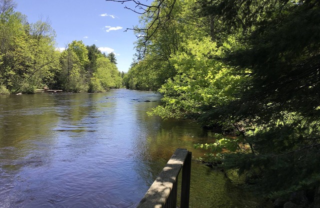 Oconto River Retreat