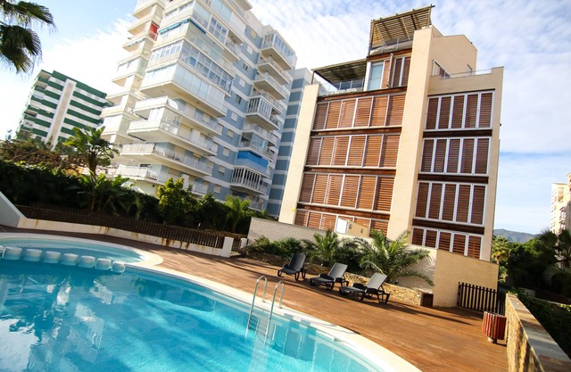 OFFER LUXURY APARTMENTS IN 1ST LINE OF BEACH