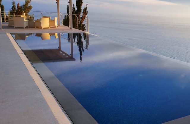 Okeanos Luxury Villas - Resort