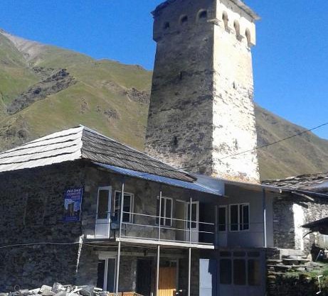 Old Tower Guesthouse - kafe ushguli
