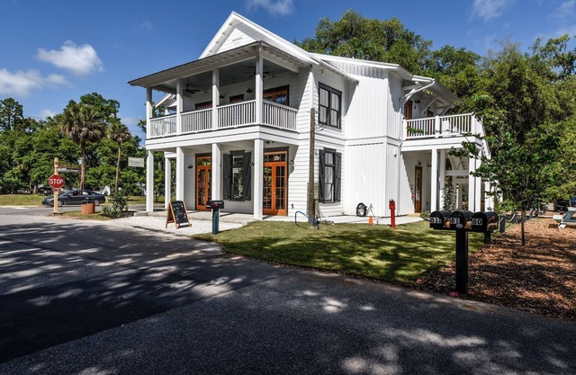 Old Town Bluffton 1 bedroom 1 bath apartment