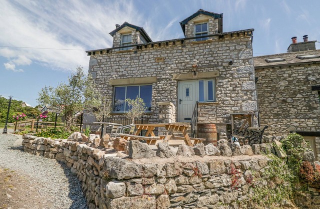 OLD WATERMILL, pet friendly, with open fire in Cartmel