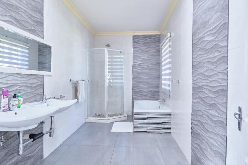 Oleratong Guest House