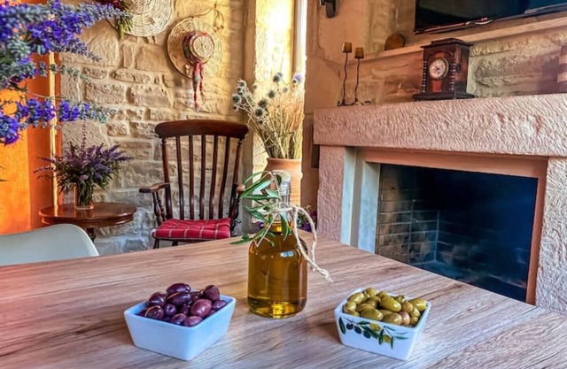 OLIVE LAND - STONE VILLA.n Quiet Private Villa With View.