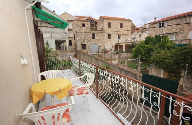 One bedroom apartment with balcony Vis (A-2457-a)