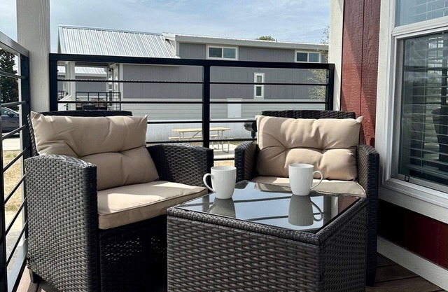 One Bedroom Cottage, Tiger's Trail RV Resort