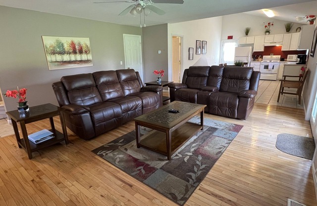 One mile from Cooperstown Dreams Park ~ 5 minutes to The Village of Cooperstown