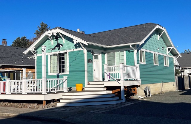 Orca Beach House Close to Beach