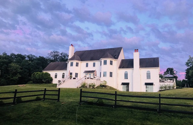 Orchard Hill - Large Family Estate