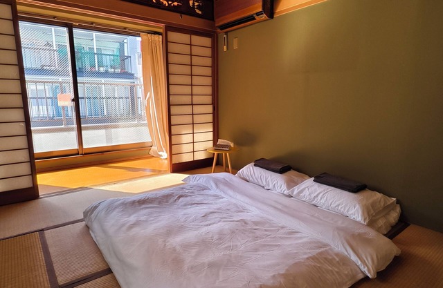 Osaka Namba/Shinsaibashi 4 bedroom Apartment