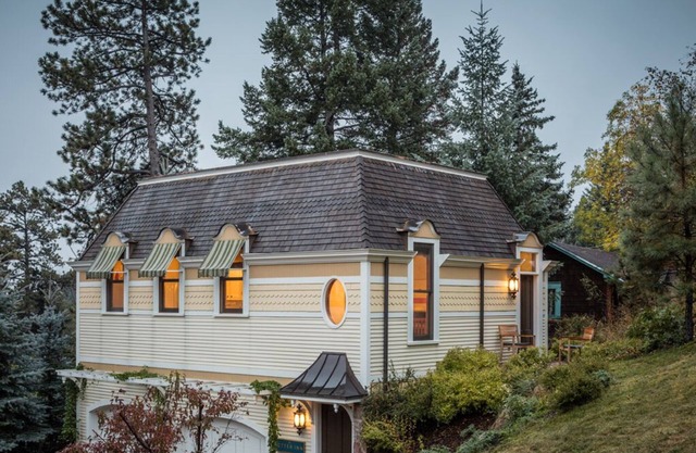 Otter Inn - Contemporary Mountain Loft Experience - GMF Lic # 25