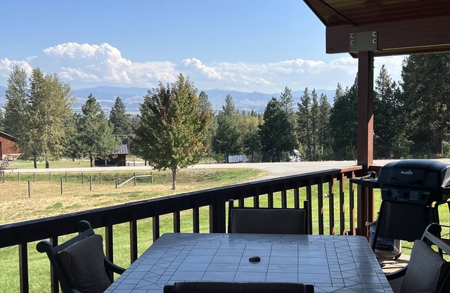 Outdoor adventures all around this comfy home with stunning views prime location