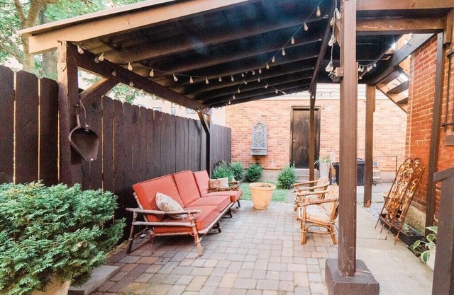 Outdoor Space - Parking - 1st Floor - Walkable