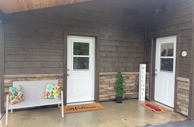 "Outdoors Oasis" Cozy cabin north of Bemidji.