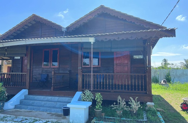 OYO 91014 Sri Ayu Inn