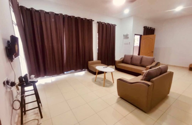 OYO Homes 90524 Dj Pegaso Serom Homestay