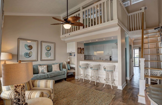Panama Breeze! Perfect for Snowbirds! Available for November through February!