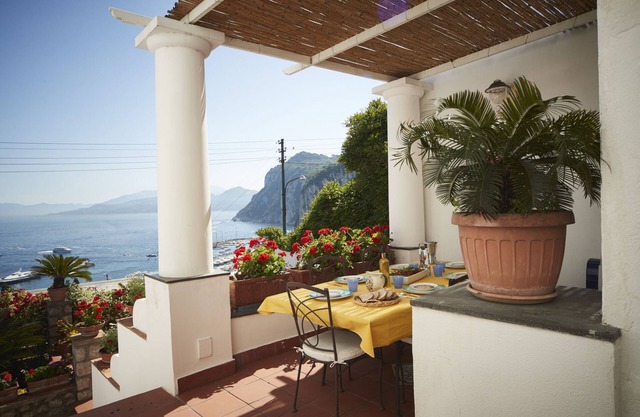 Panoramic house on Naples gulf and Capri harbor, with terrace and garden