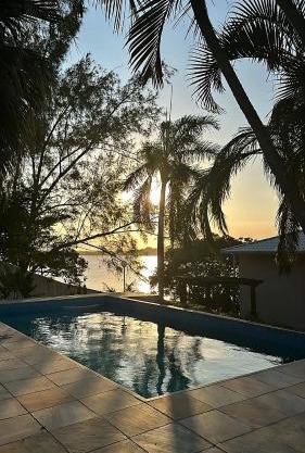 Paraíso da Lagoa - Piscina, Deck e Conforto