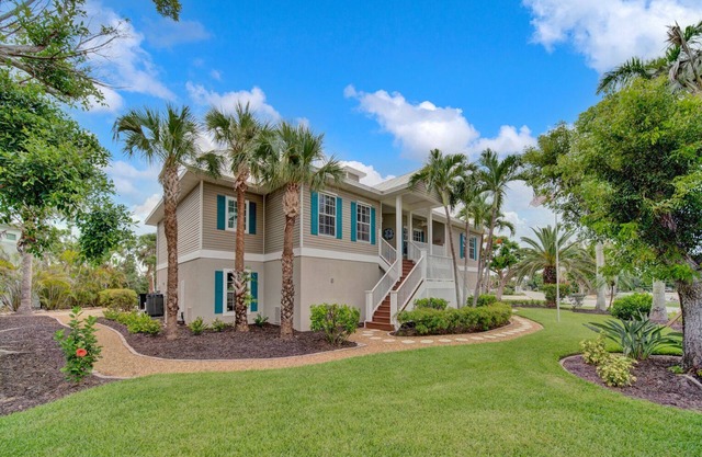 Paradise Point: Beautiful Pool Home in Beachview!