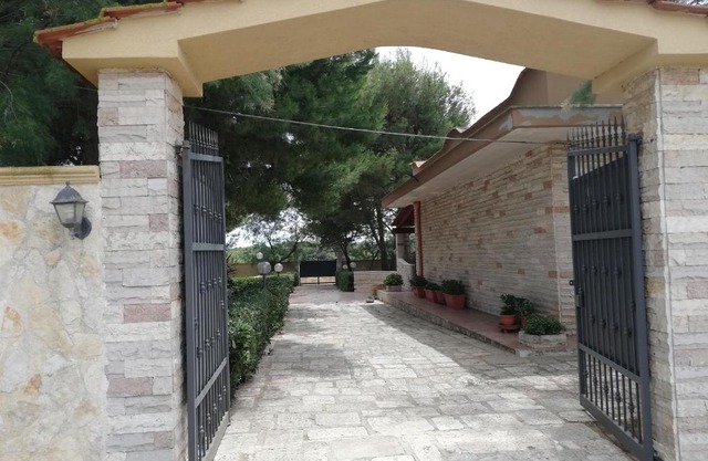 Paradiso House