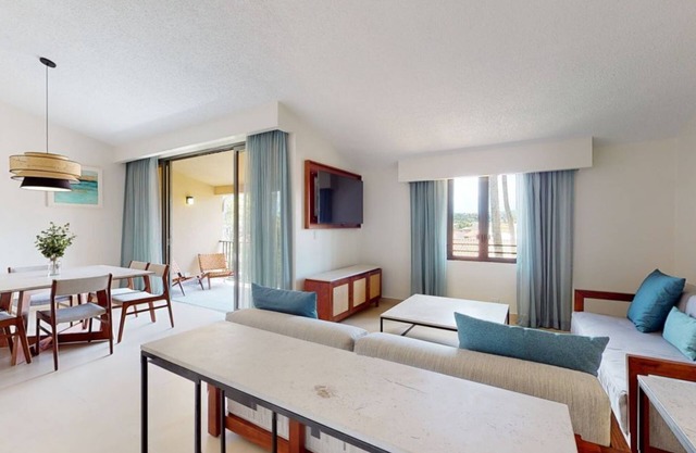 Park Royal Club Cala 2BR Condo with Balcony