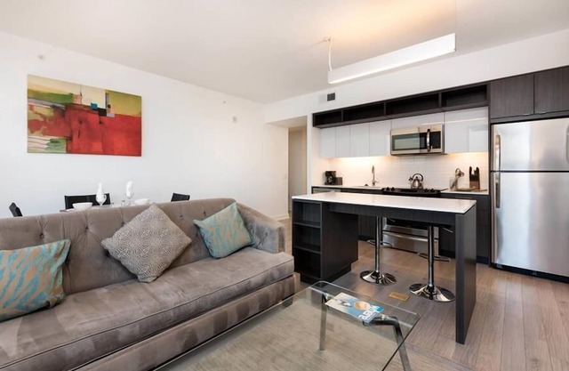 Parks & Pet care Available | Pet-friendly| nr Lake Anne Park