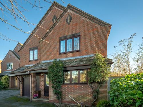 Pass the Keys Cosy & Rural Chilterns Hideaway