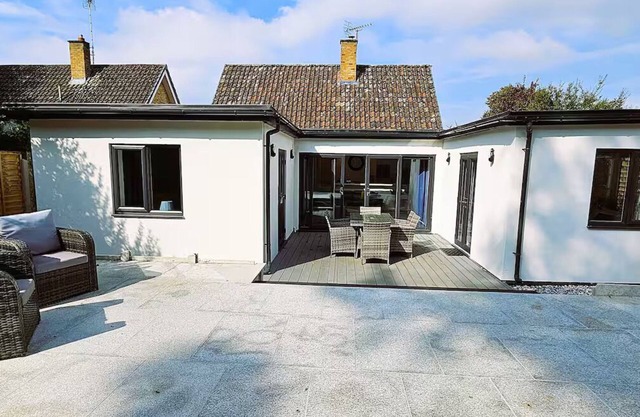 Pass the Keys | Stylish and unique 2, 4-bedroom homes for 8 guests