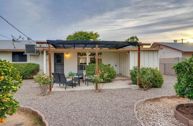 Patio & Yard: Sun City Home Near Casinos