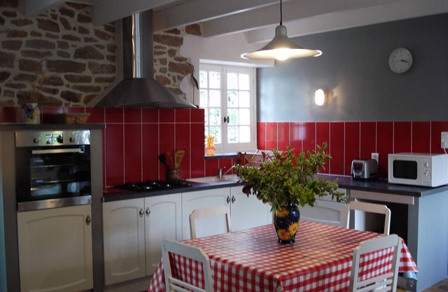 Peace of the countryside, proximity to beaches