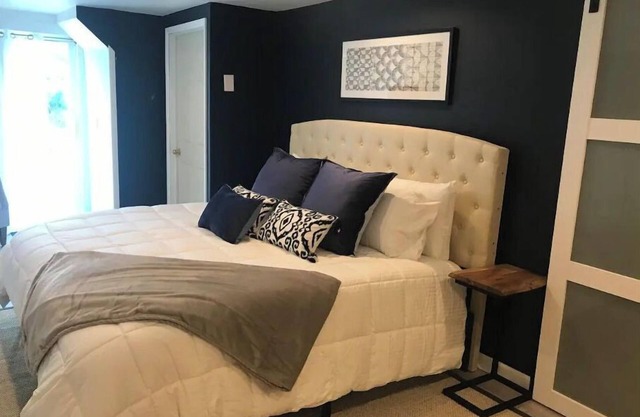 Peaceful and private renovated barn right off the winery and brewery trail