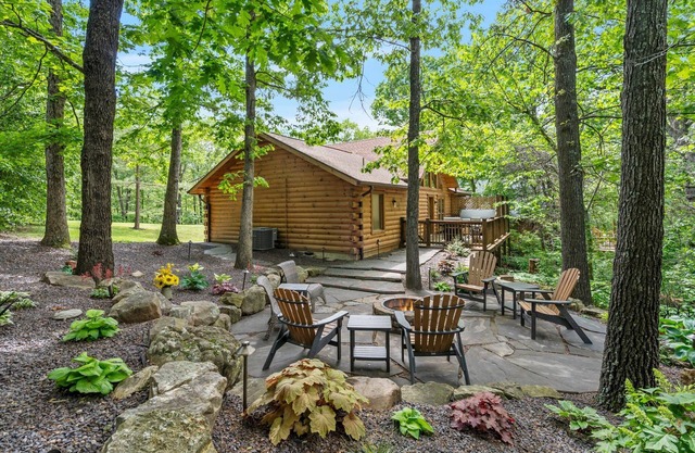 Peaceful Cabin Escape Close to Nature & Branson Fun! Free Tickets!