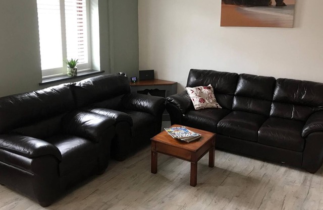 Peaceful Family Cottage Rhondda Valleys
