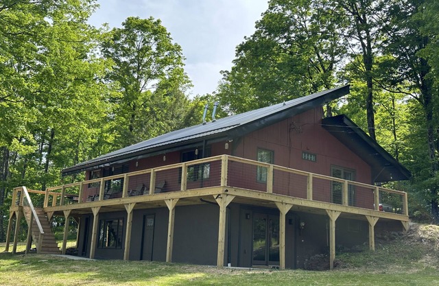 Peaceful getaway, dark skies, and great views!