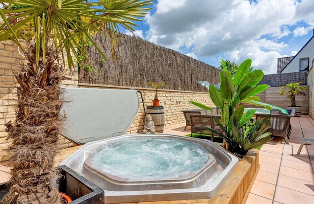 Peaceful Getaway with Spa