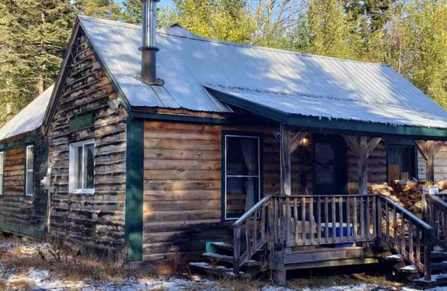 Peaceful Maine cabin on 16 beautiful acres!