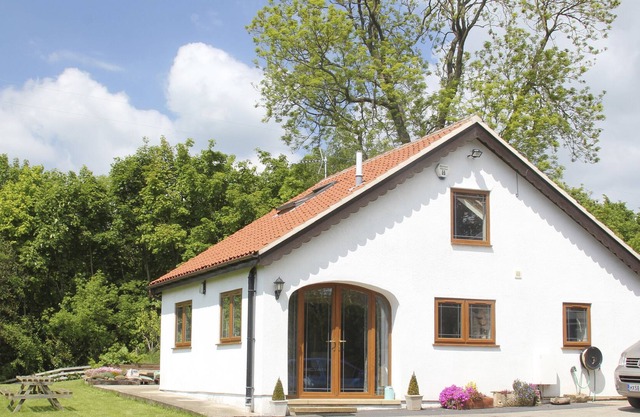 Peaceful pet friendly hill farm getaway in beautiful countryside near York