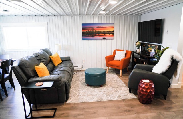 Peaceful Private Loft in Central Location