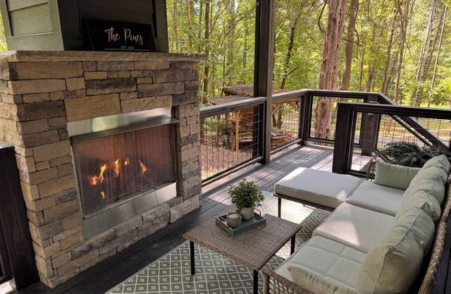 Peaceful Vibe, Modern Cabin - 10 mins from Tryon International Equestrian Center