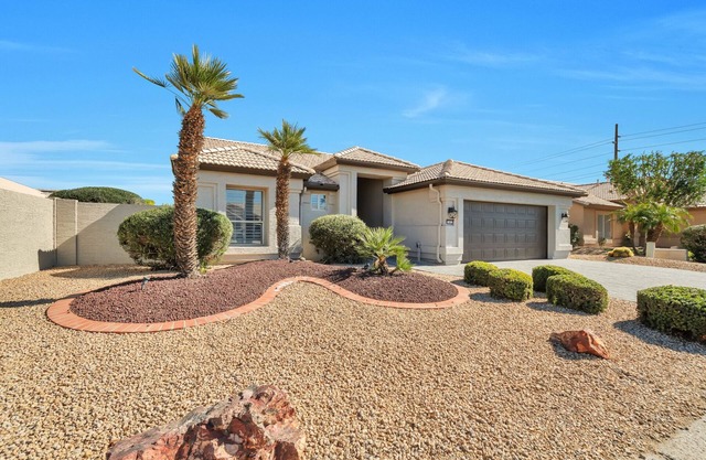 Pebblecreek 55+ Resort. Virtually brand new condition!