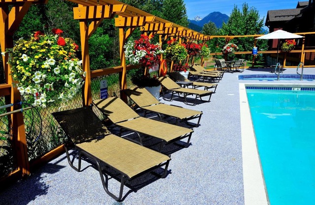 Pemberton Valley Lodge