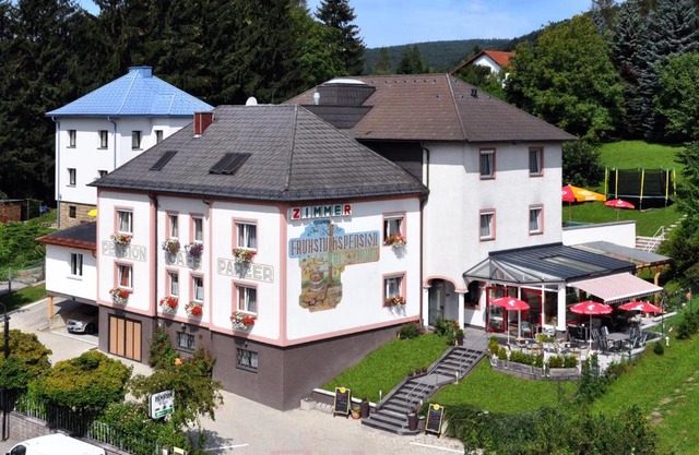Pension Parzer Pressbaum bei Wien