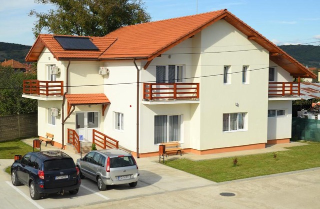 Pensiunea HERA Hațeg