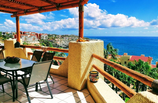 Penthouse Birds Eye Wrap-Around Ocean Views 2 Bdm Sleeps 5 Enhanced Cleaning
