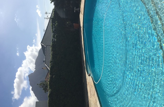 Perfec family home with swimming pool & mountain views for a summer holiday.