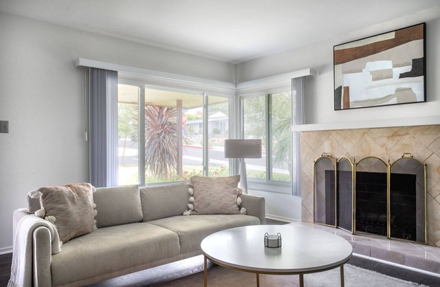 Perfect Culver City 2BR w/W/D, nr Beach & Airport, by Blueground