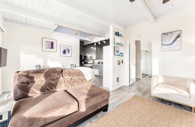 Perfect Private Seaside Beach Getaway w/Bay Views!